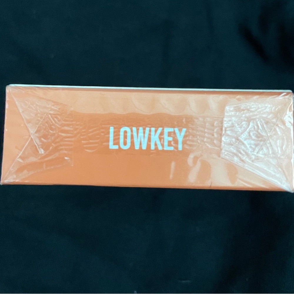 Danessa Myricks Beauty Yummy Skin Blurring Balm Powder Lowlighter - Picture 2 of 8